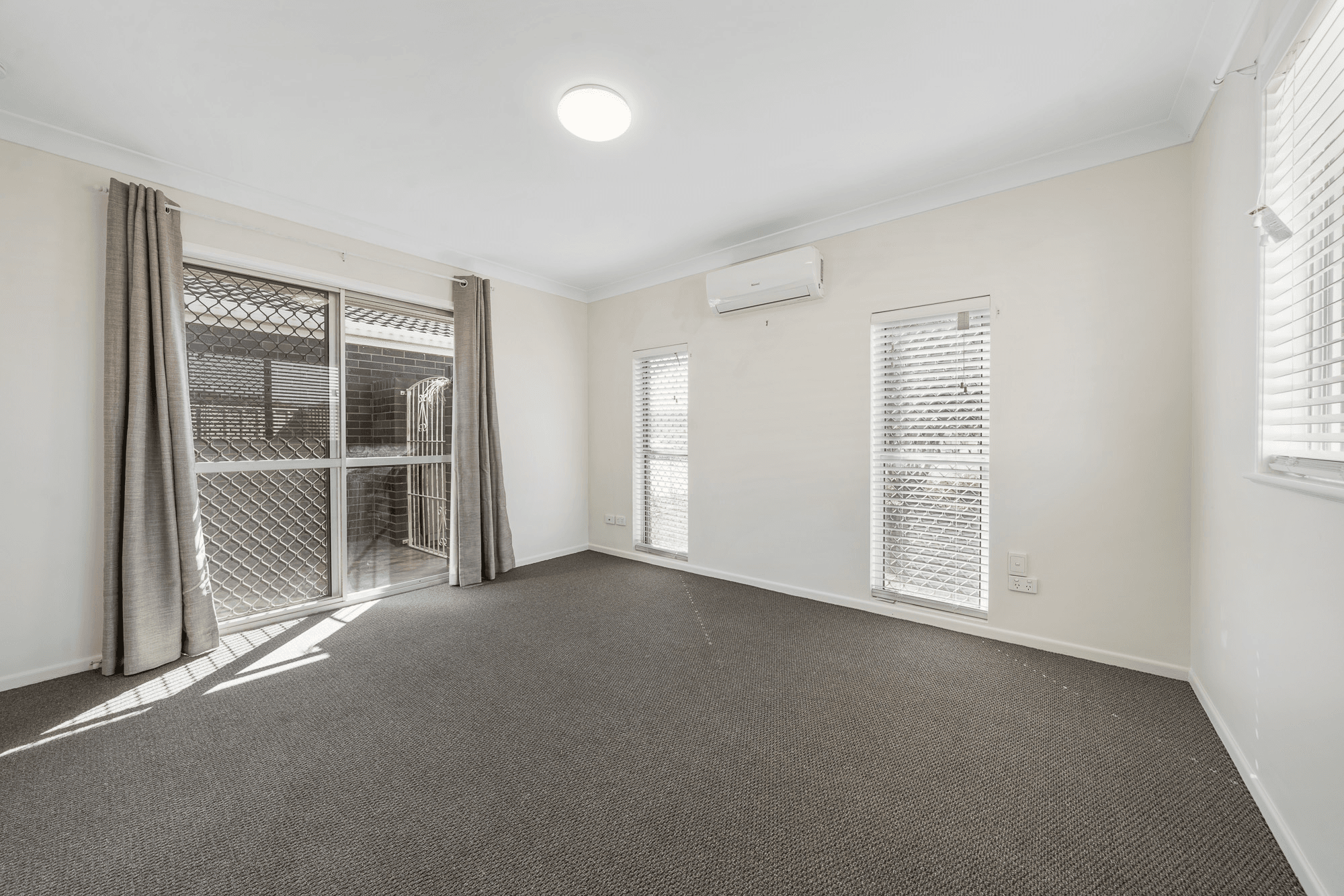 25 Denyer Street, Wilsonton, QLD 4350