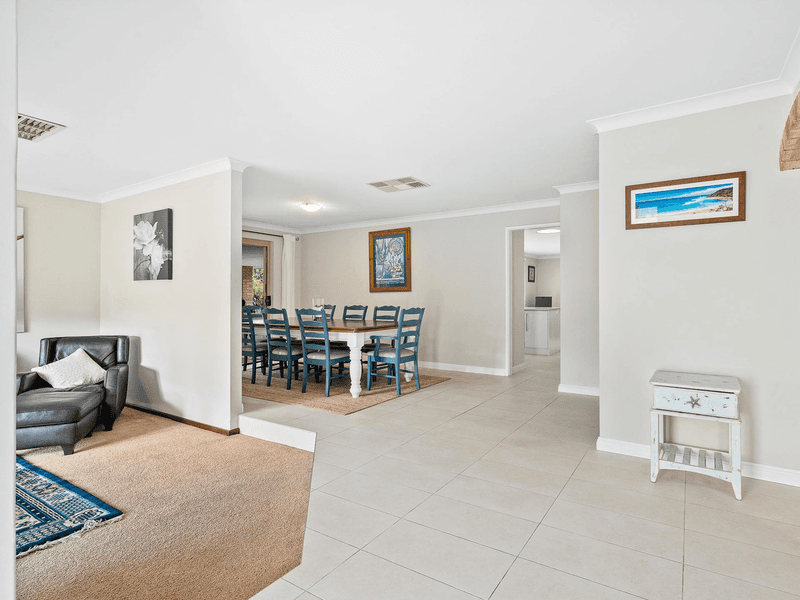 248 Summerlakes Parade, BALLAJURA, WA 6066