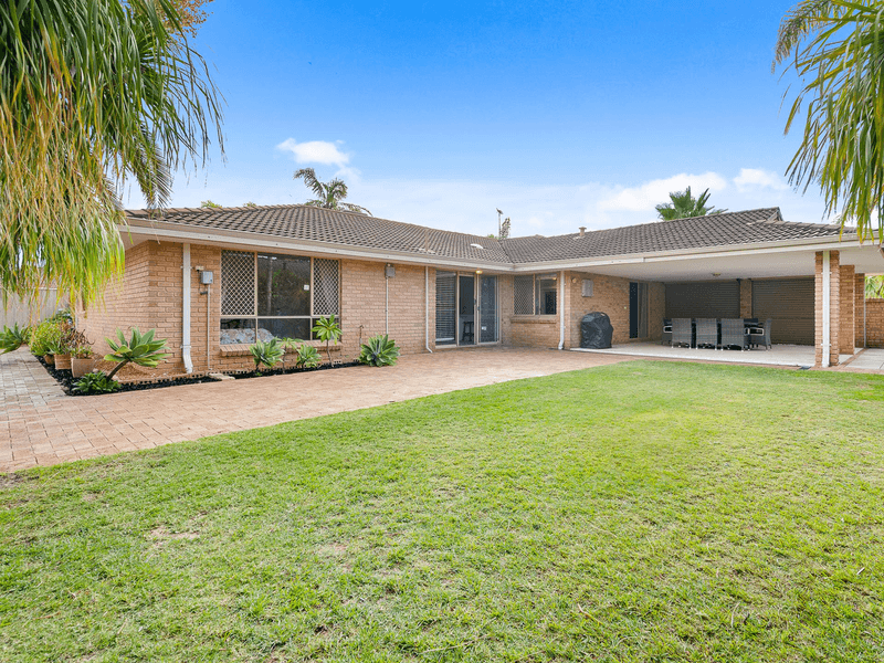 248 Summerlakes Parade, BALLAJURA, WA 6066