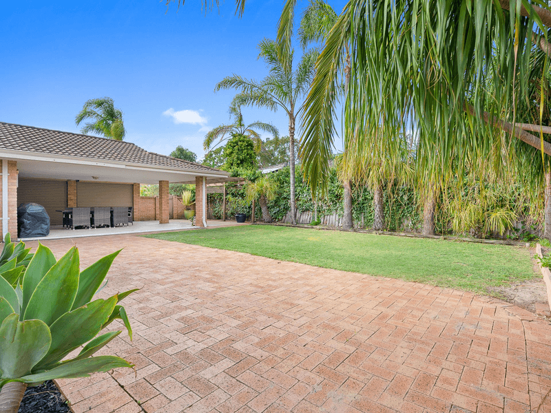 248 Summerlakes Parade, BALLAJURA, WA 6066