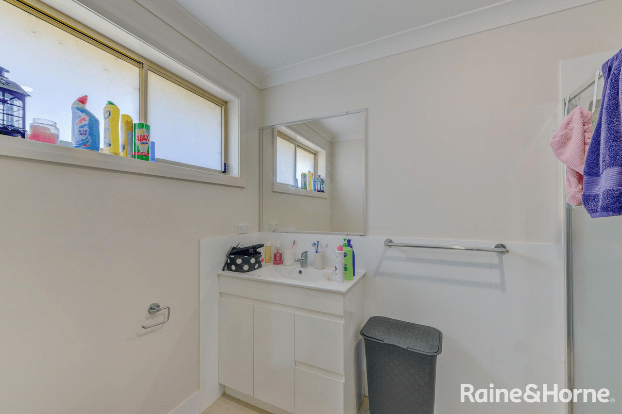 57 Kenny Drive, TAMWORTH, NSW 2340