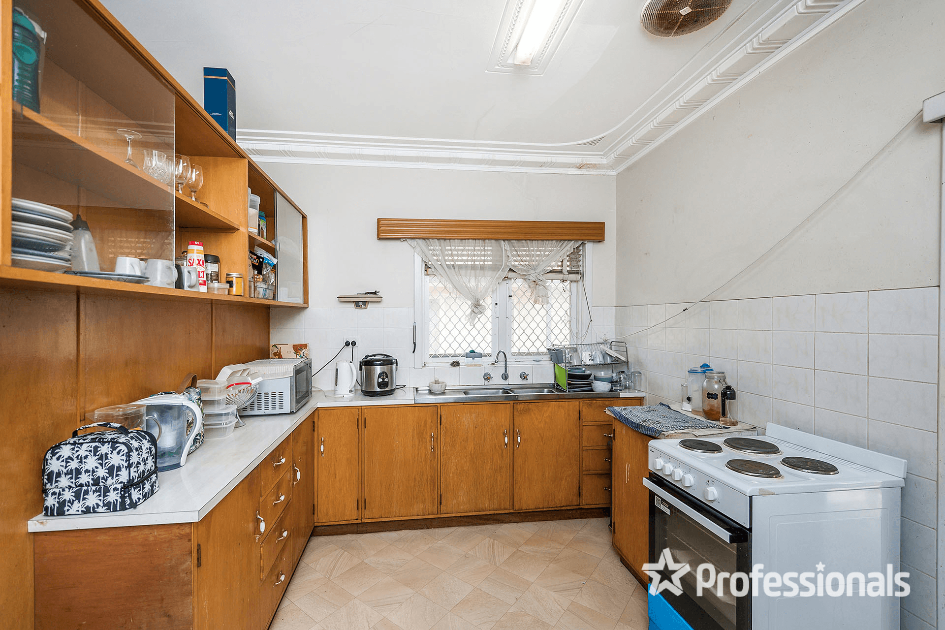 318 Wanneroo Road, NOLLAMARA, WA 6061