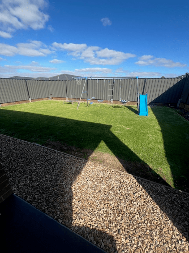 15 Groundberry AVenue, WALLAN, VIC 3756