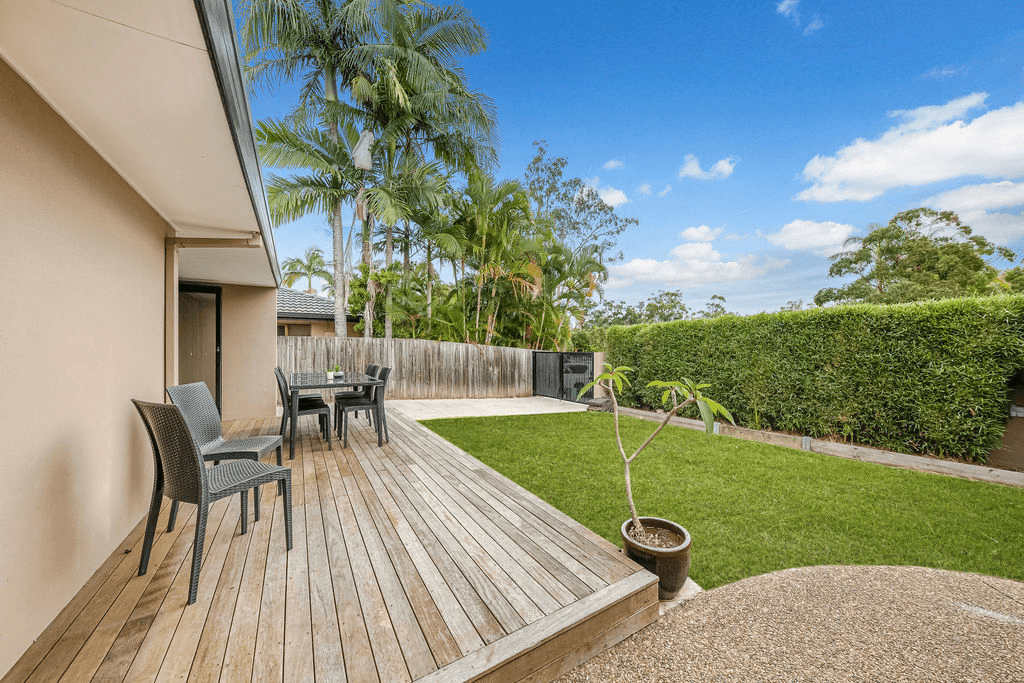 86 Karawatha Dr, Mountain Creek, QLD 4557