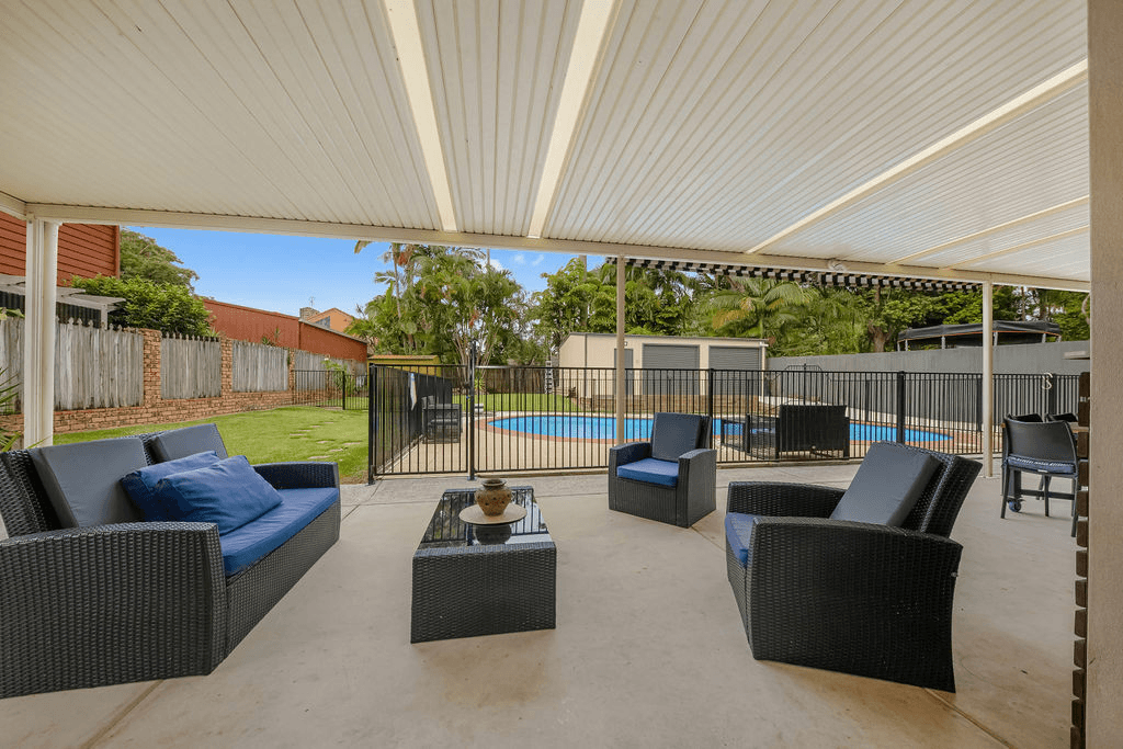 86 Karawatha Dr, Mountain Creek, QLD 4557