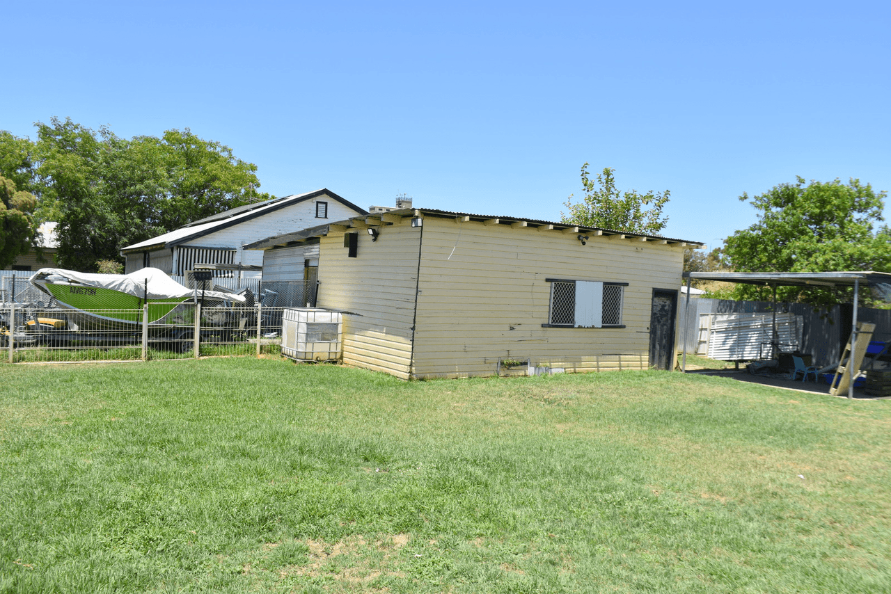 26 Adelaide Street, MOREE, NSW 2400