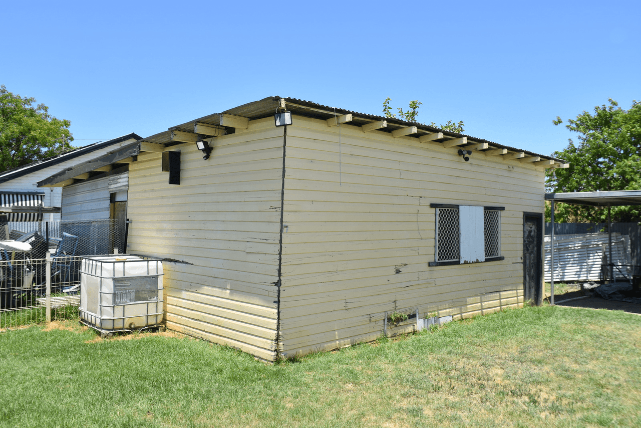 26 Adelaide Street, MOREE, NSW 2400