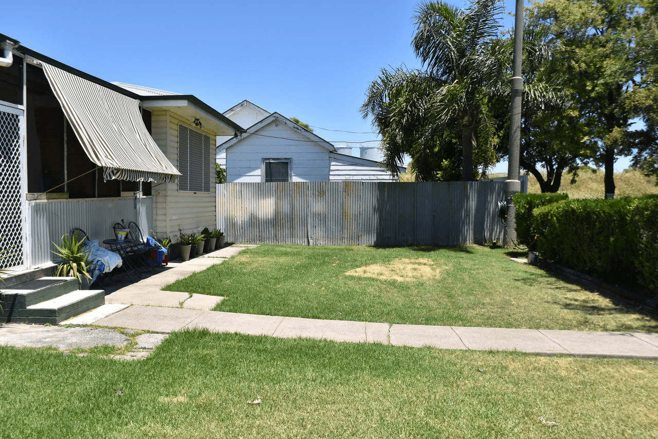 26 Adelaide Street, MOREE, NSW 2400