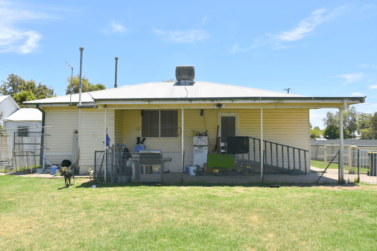 26 Adelaide Street, MOREE, NSW 2400