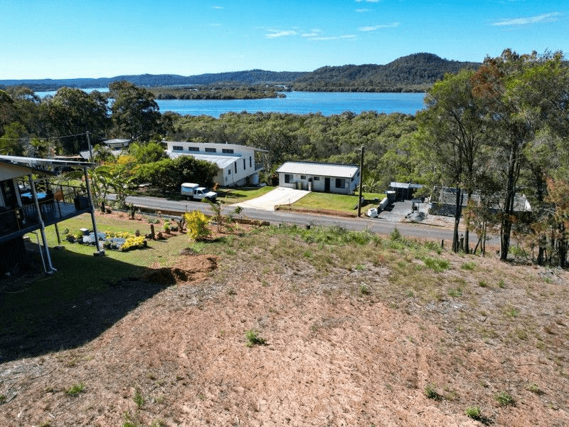 9 OPAL COURT, RUSSELL ISLAND, QLD 4184