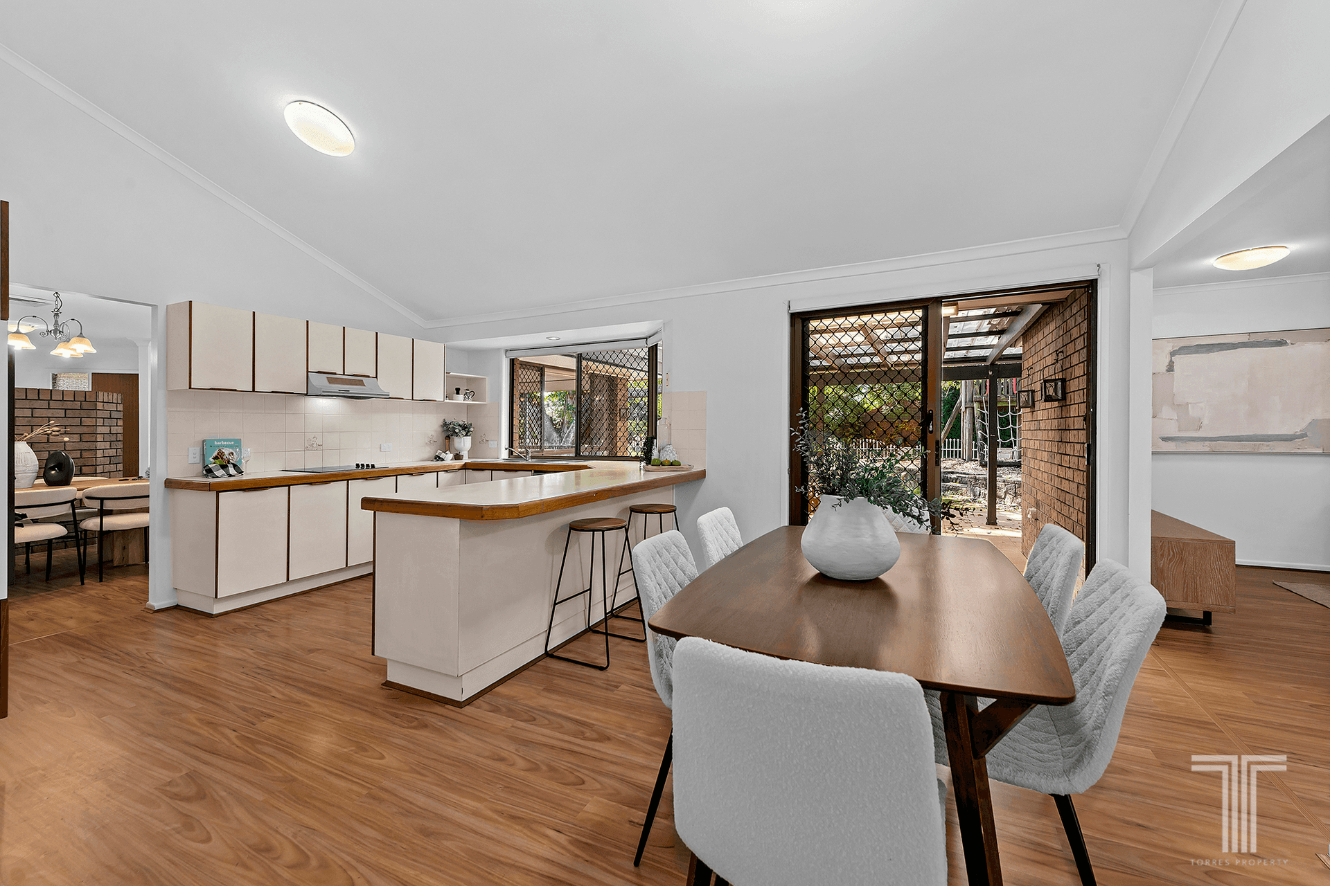 14 Bridgnorth Street, Carindale, QLD 4152