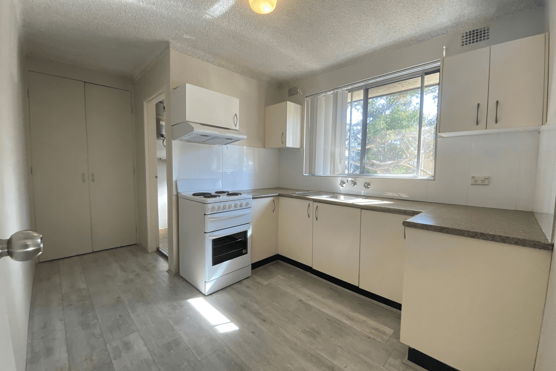 4/27-31 Sheffield Street, Merrylands, NSW 2160