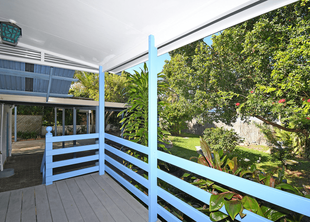 15 Paradise Street, POINT VERNON, QLD 4655