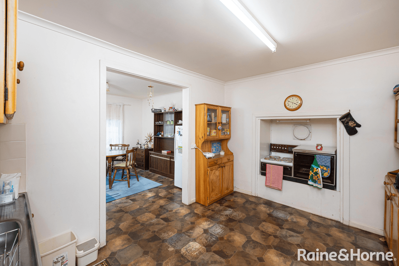 25 Loch Street, GANMAIN, NSW 2702