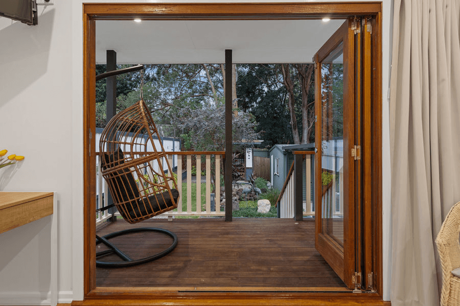 42  Greenmount Ave, HOLLAND PARK, QLD 4121