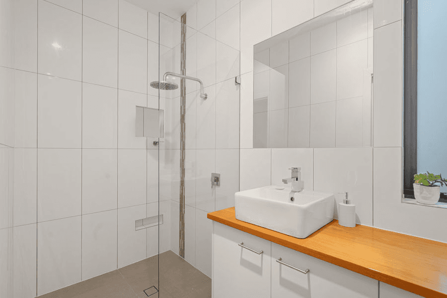 42  Greenmount Ave, HOLLAND PARK, QLD 4121