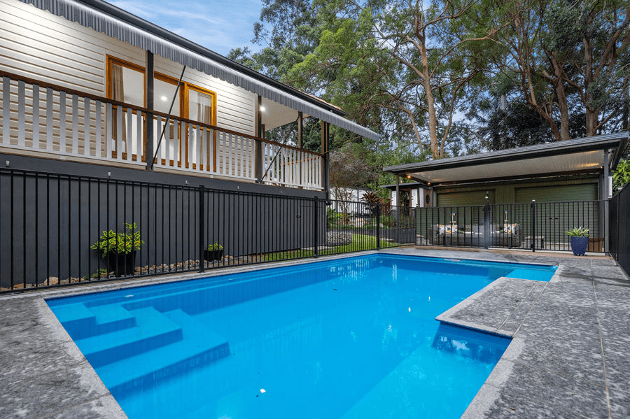 42  Greenmount Ave, HOLLAND PARK, QLD 4121