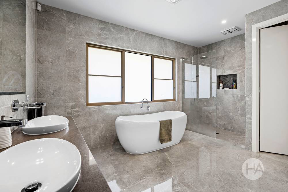 270 Coolart Road, MOOROODUC, VIC 3933