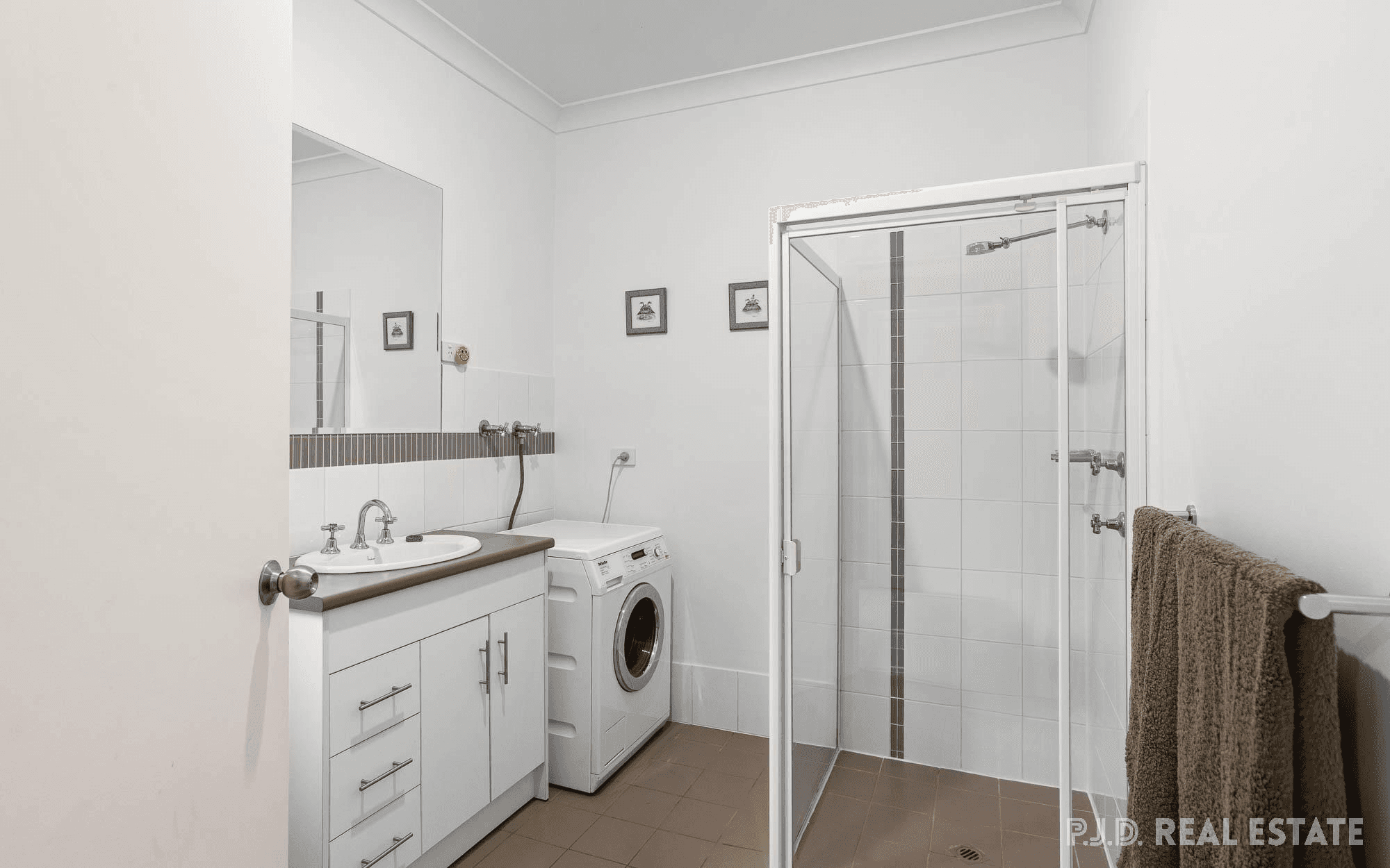 6 Tudor Avenue, VICTOR HARBOR, SA 5211