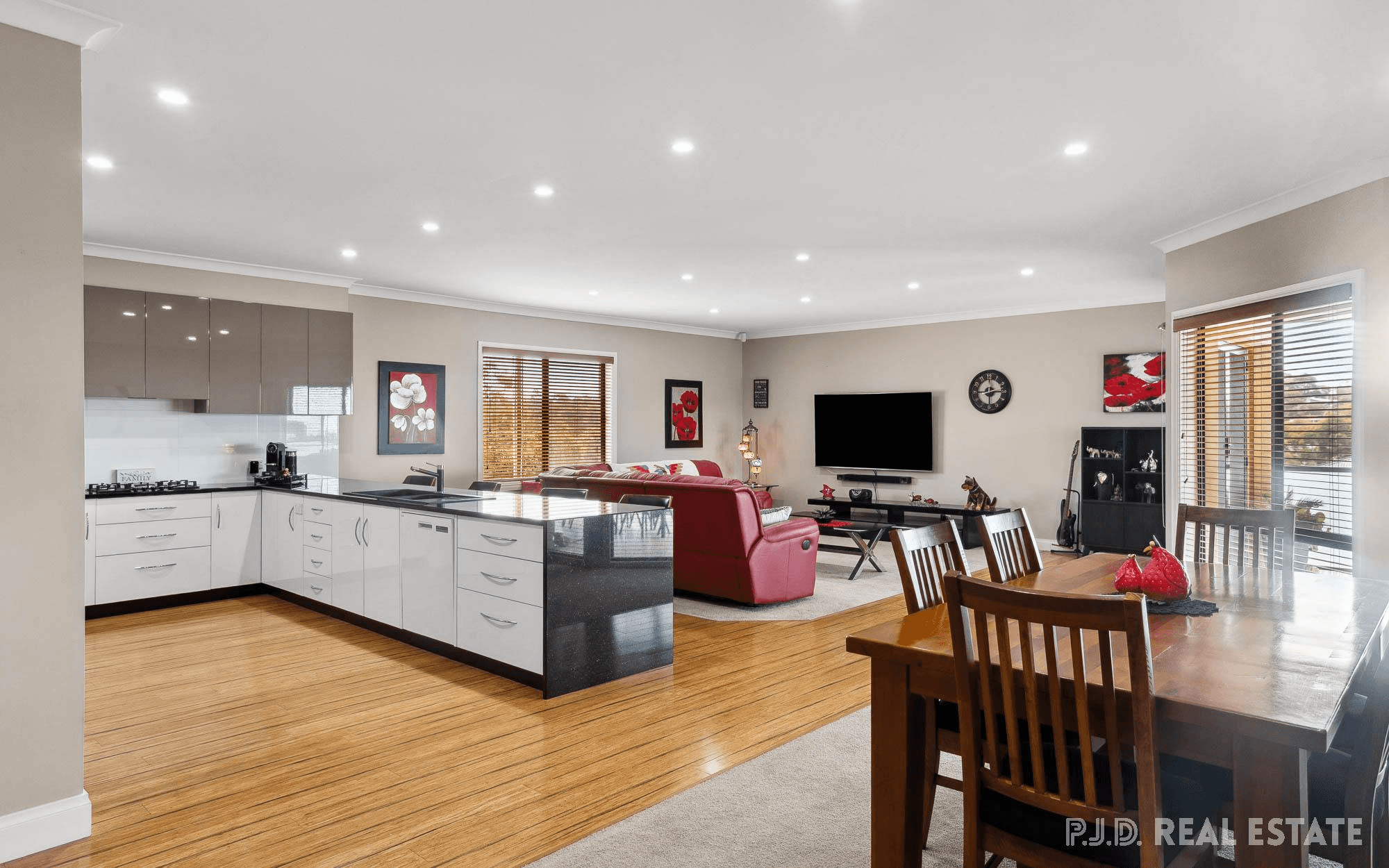 6 Tudor Avenue, VICTOR HARBOR, SA 5211