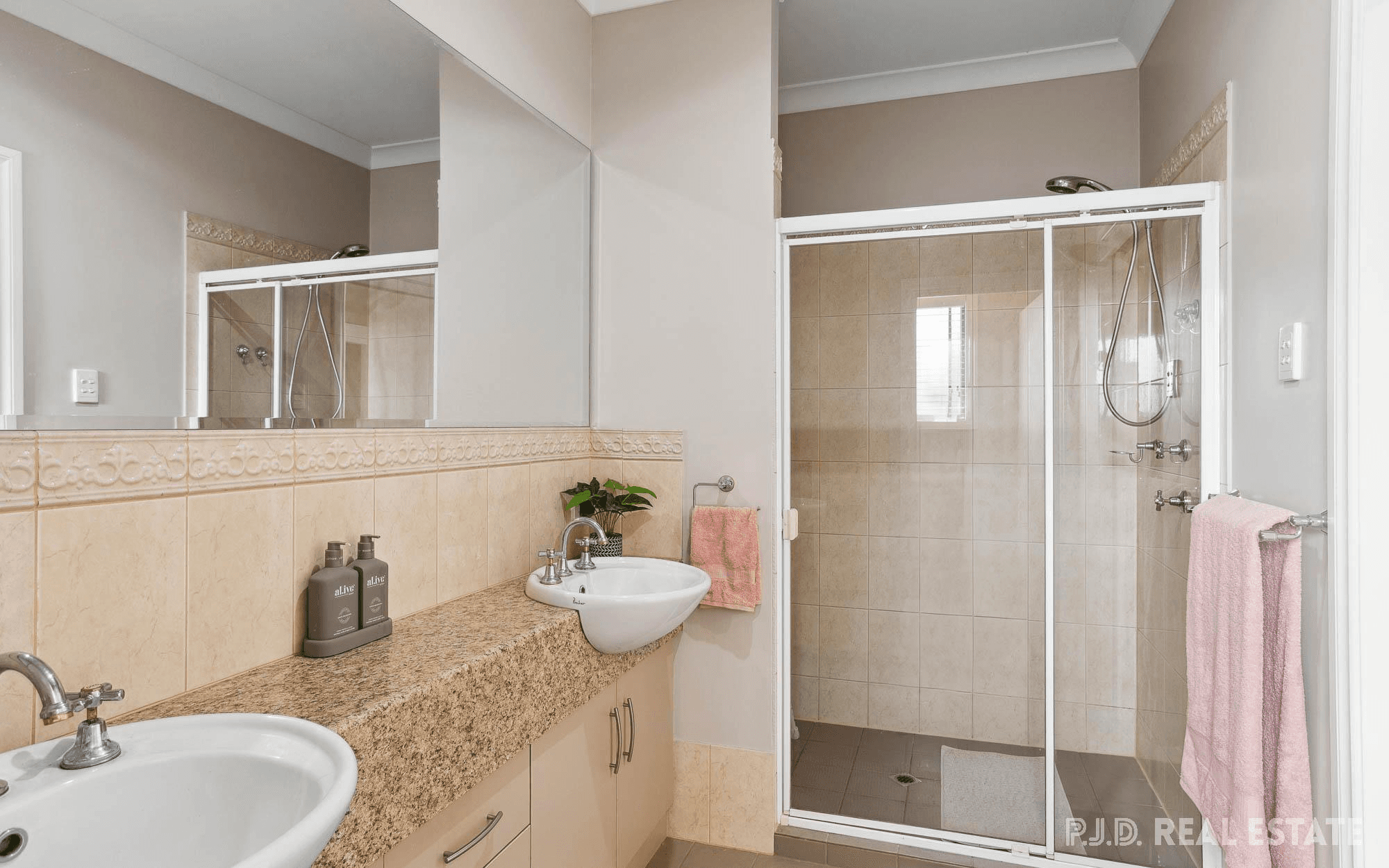 6 Tudor Avenue, VICTOR HARBOR, SA 5211