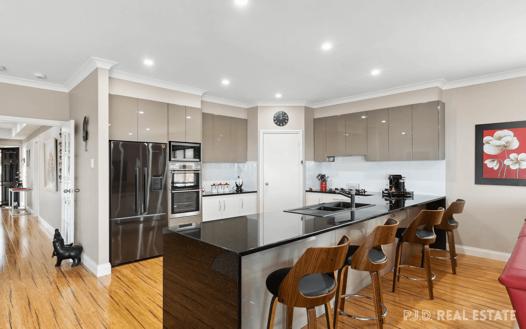 6 Tudor Avenue, VICTOR HARBOR, SA 5211