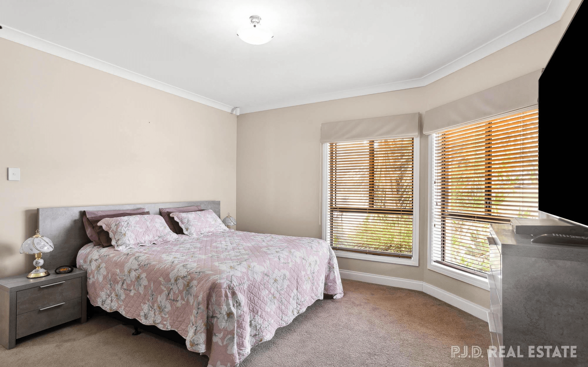 6 Tudor Avenue, VICTOR HARBOR, SA 5211