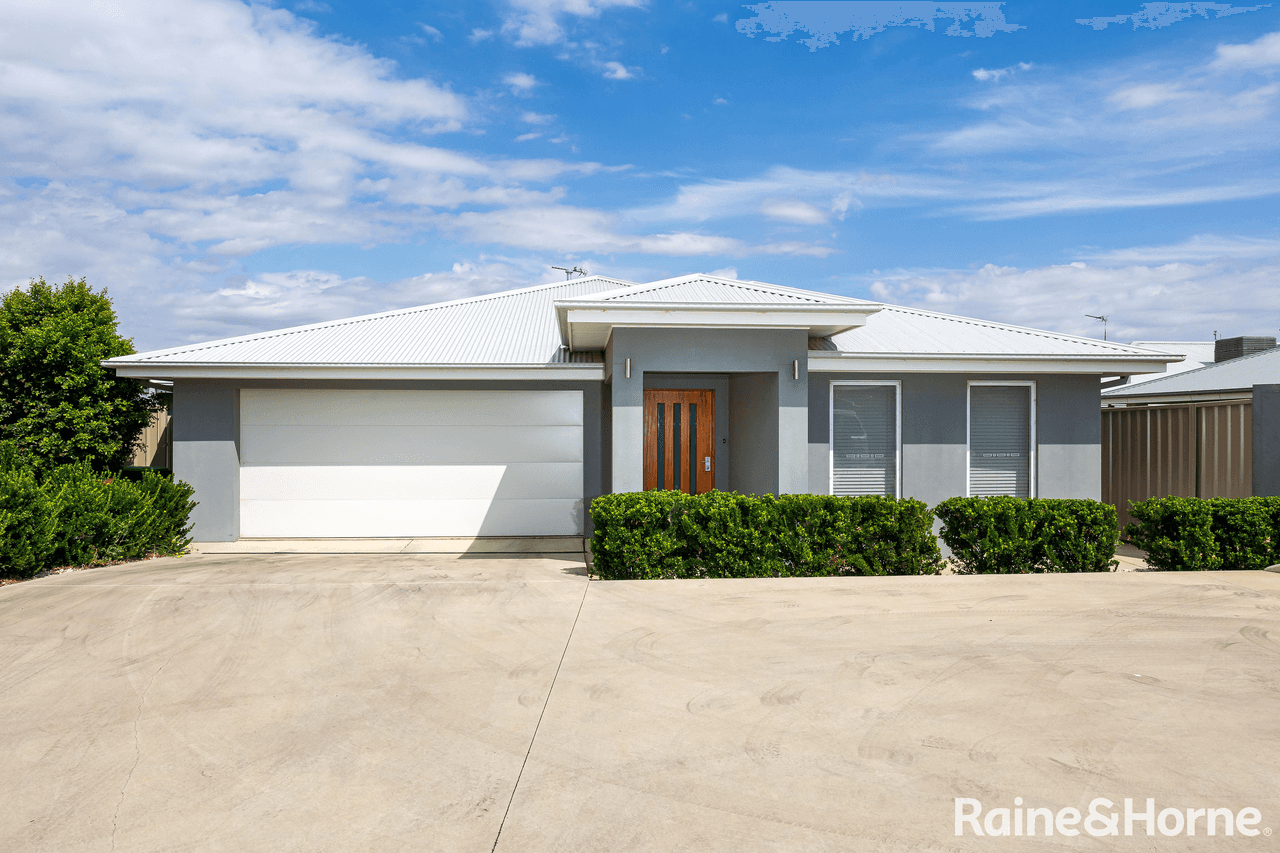 3/12 Beetson Street, BOOROOMA, NSW 2650