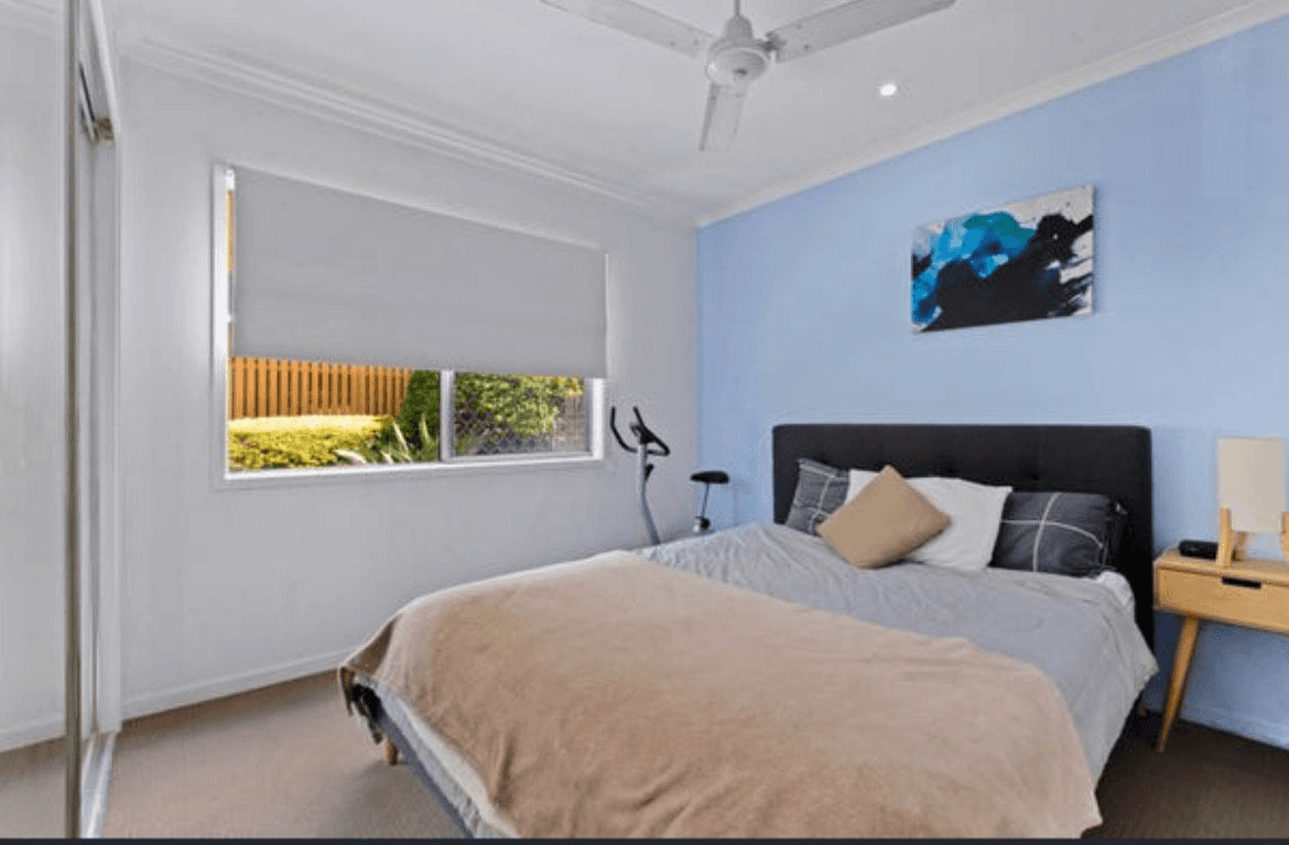 19 OAKLEY STREET, MANLY, QLD 4179