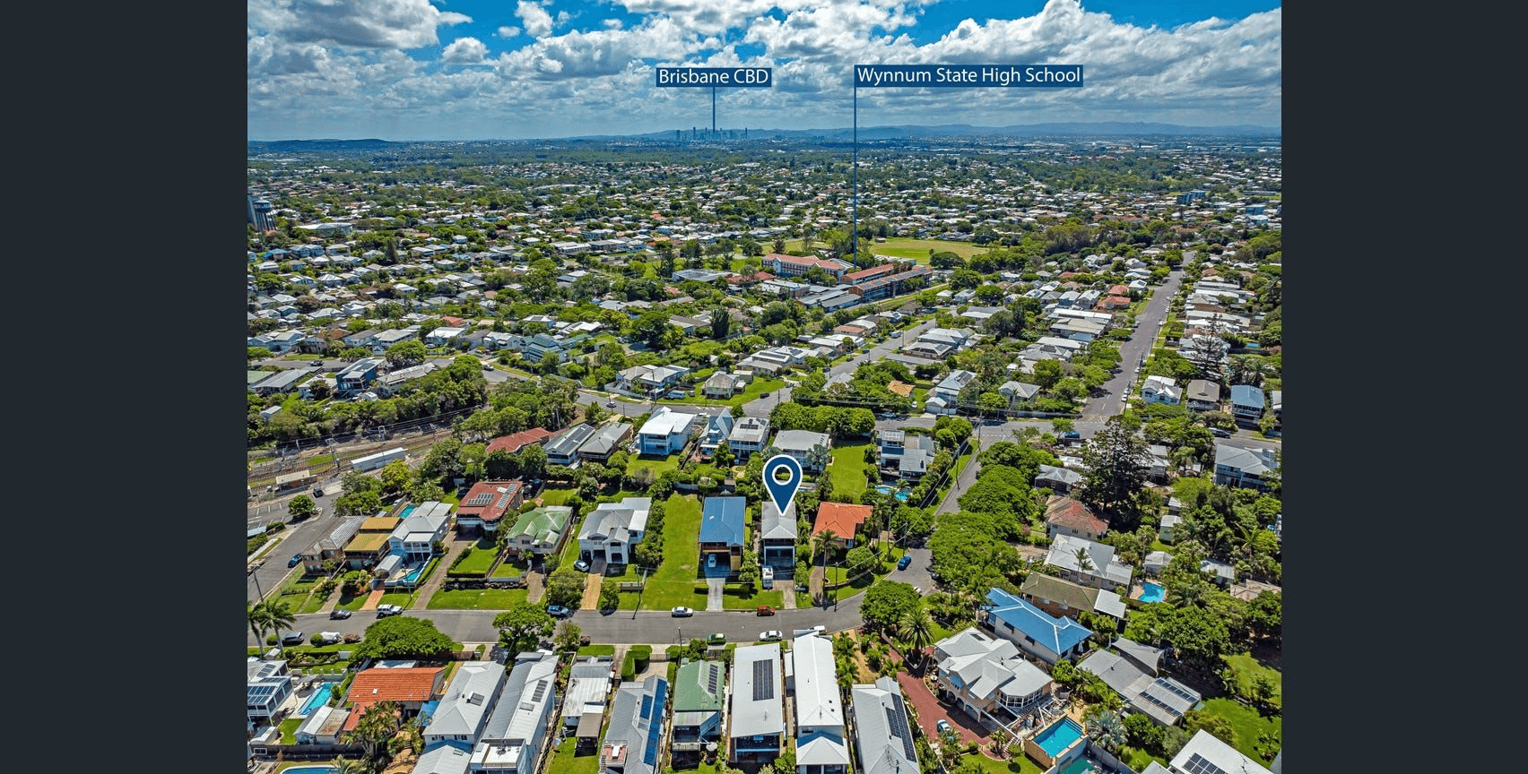 19 OAKLEY STREET, MANLY, QLD 4179