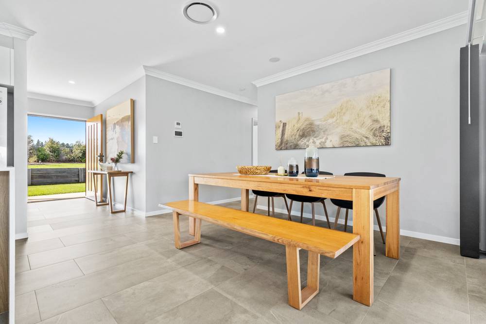 24 Walters Way, CHATSWORTH, QLD 4570