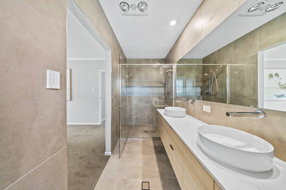 24 Walters Way, CHATSWORTH, QLD 4570