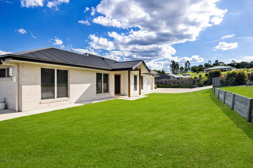 24 Walters Way, CHATSWORTH, QLD 4570