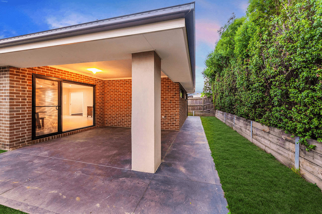 11 Torossi Way, BOTANIC RIDGE, VIC 3977