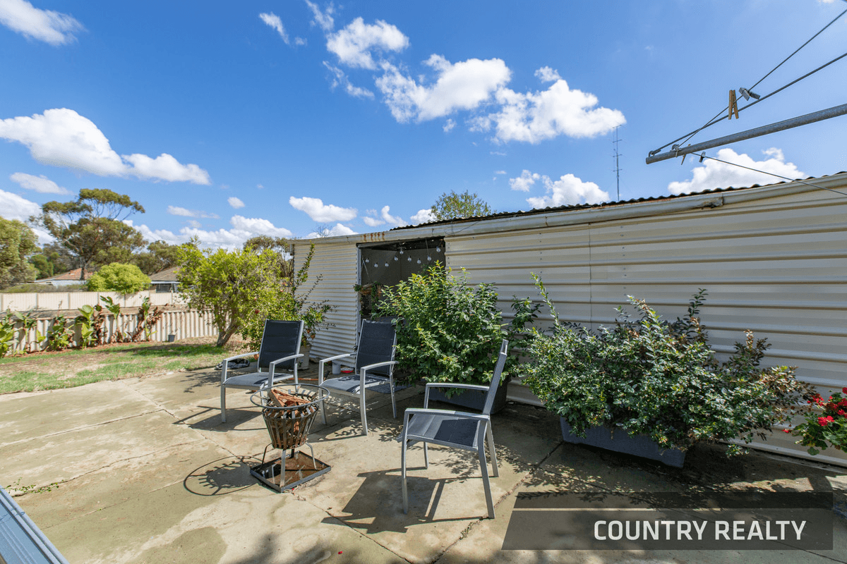 62 Lockyer Avenue, Northam, WA 6401