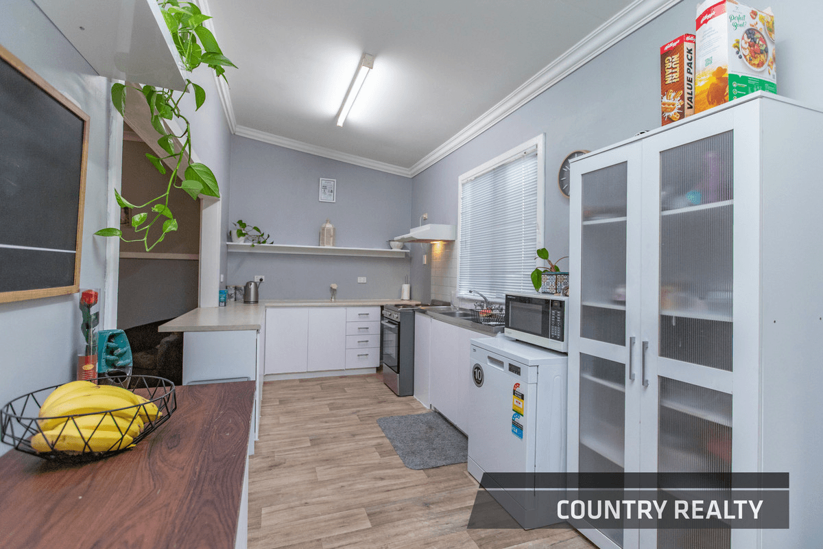 62 Lockyer Avenue, Northam, WA 6401