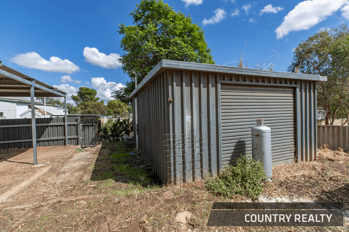 62 Lockyer Avenue, Northam, WA 6401