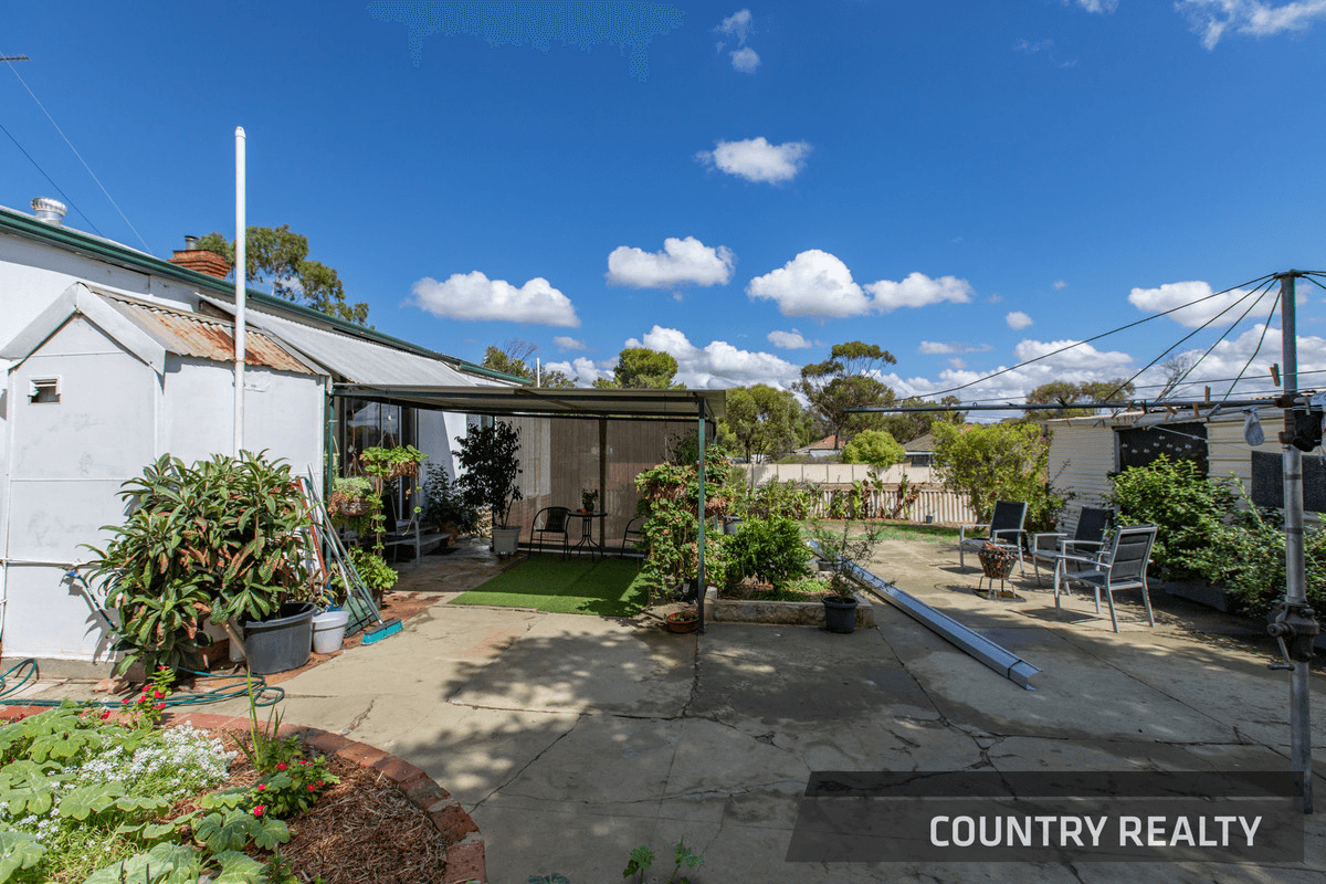 62 Lockyer Avenue, Northam, WA 6401