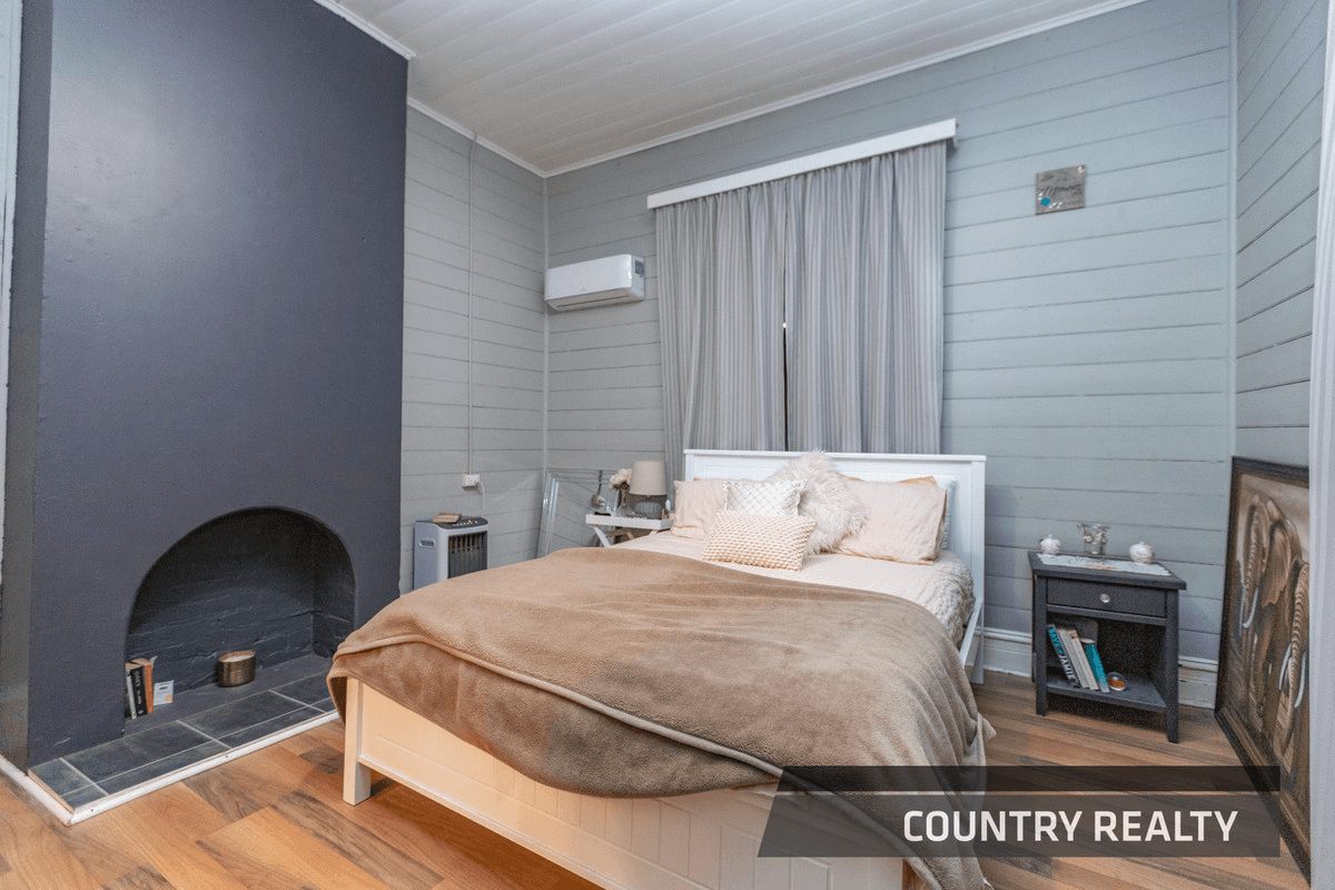 62 Lockyer Avenue, Northam, WA 6401