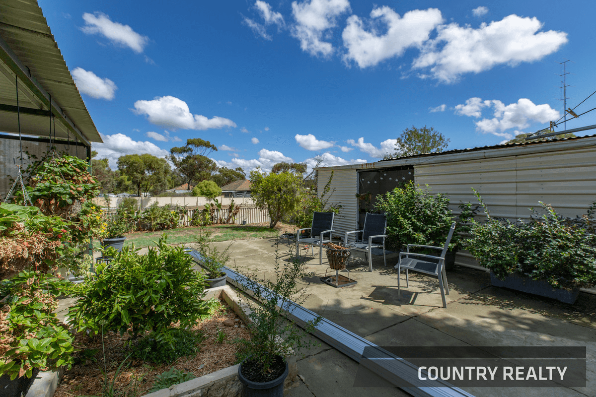 62 Lockyer Avenue, Northam, WA 6401