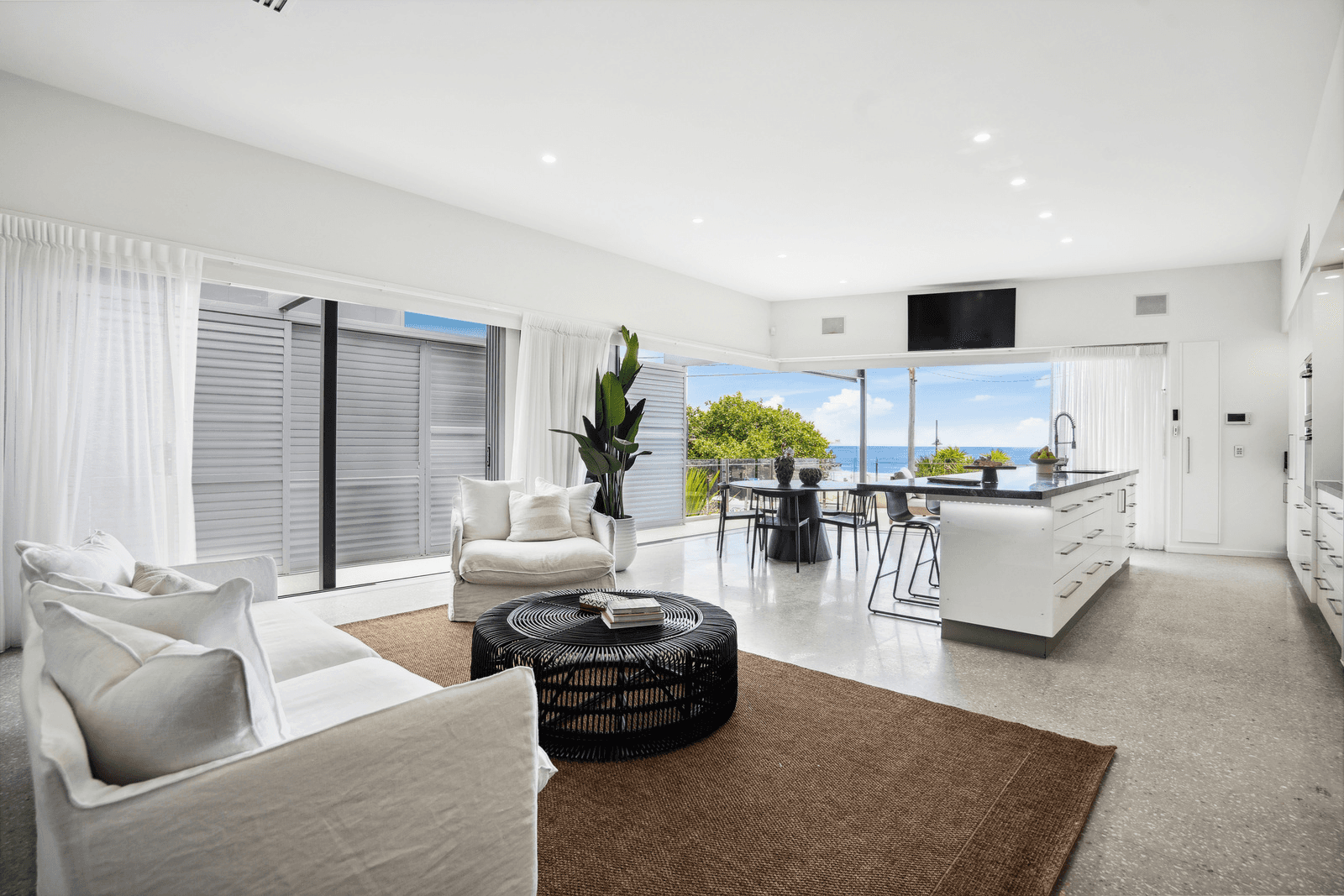 764 Pacific Parade, CURRUMBIN, QLD 4223