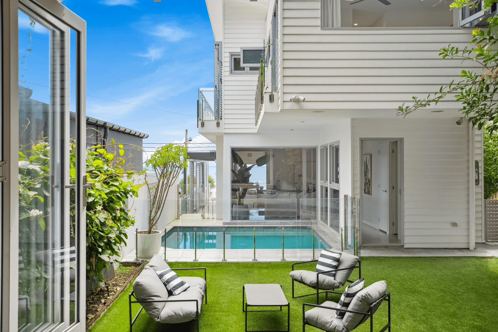 764 Pacific Parade, CURRUMBIN, QLD 4223