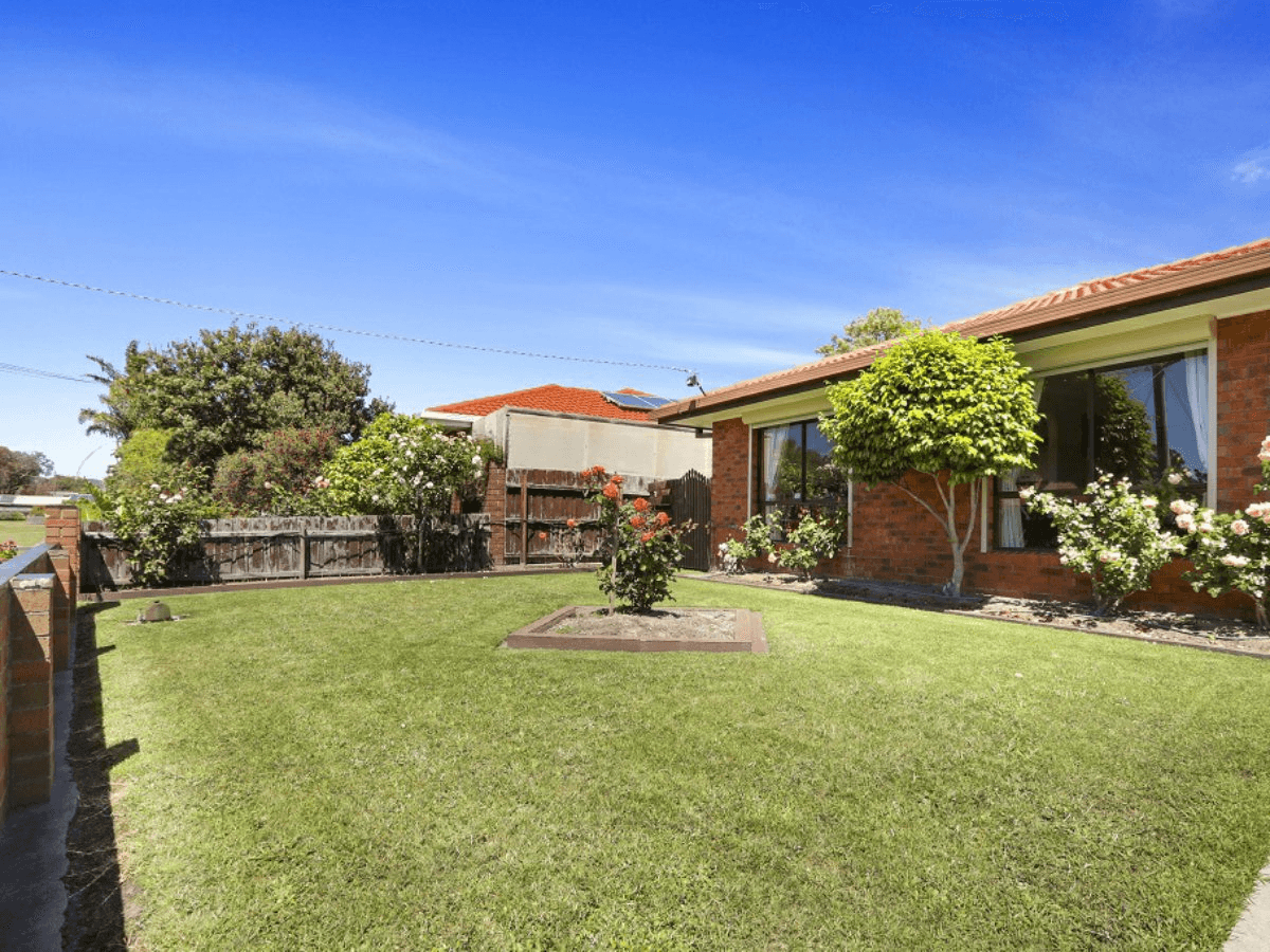 19 Queen Street, PAYNESVILLE, VIC 3880