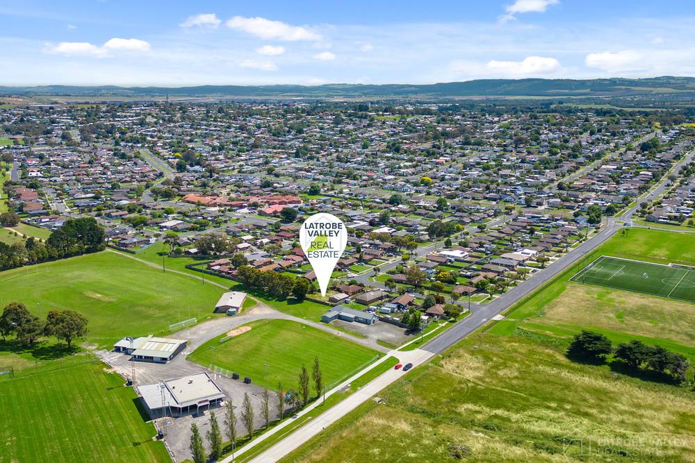 24 Symons Crescent, Morwell, VIC 3840