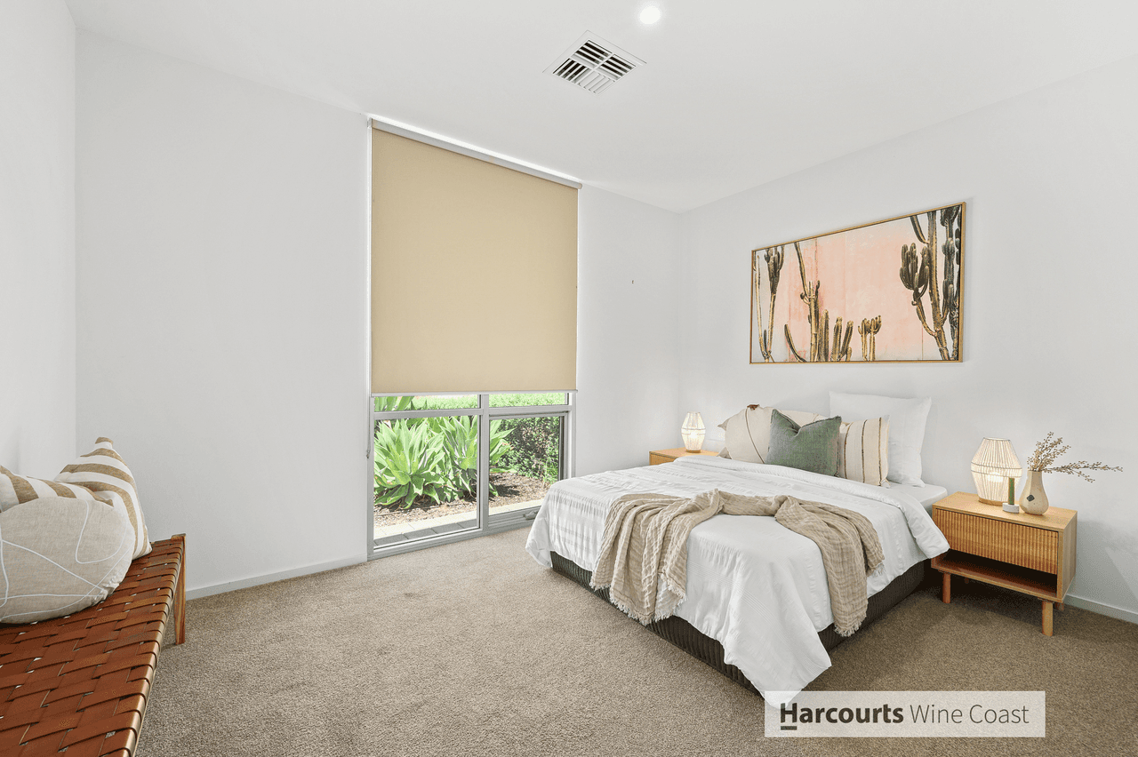 4 Hawk Street, PORT WILLUNGA, SA 5173