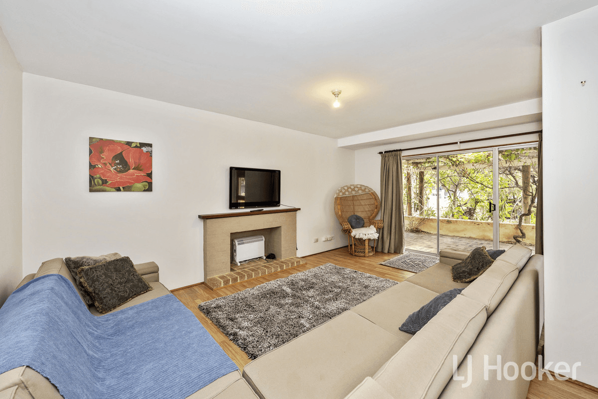 30 Kaiber Avenue, YANCHEP, WA 6035