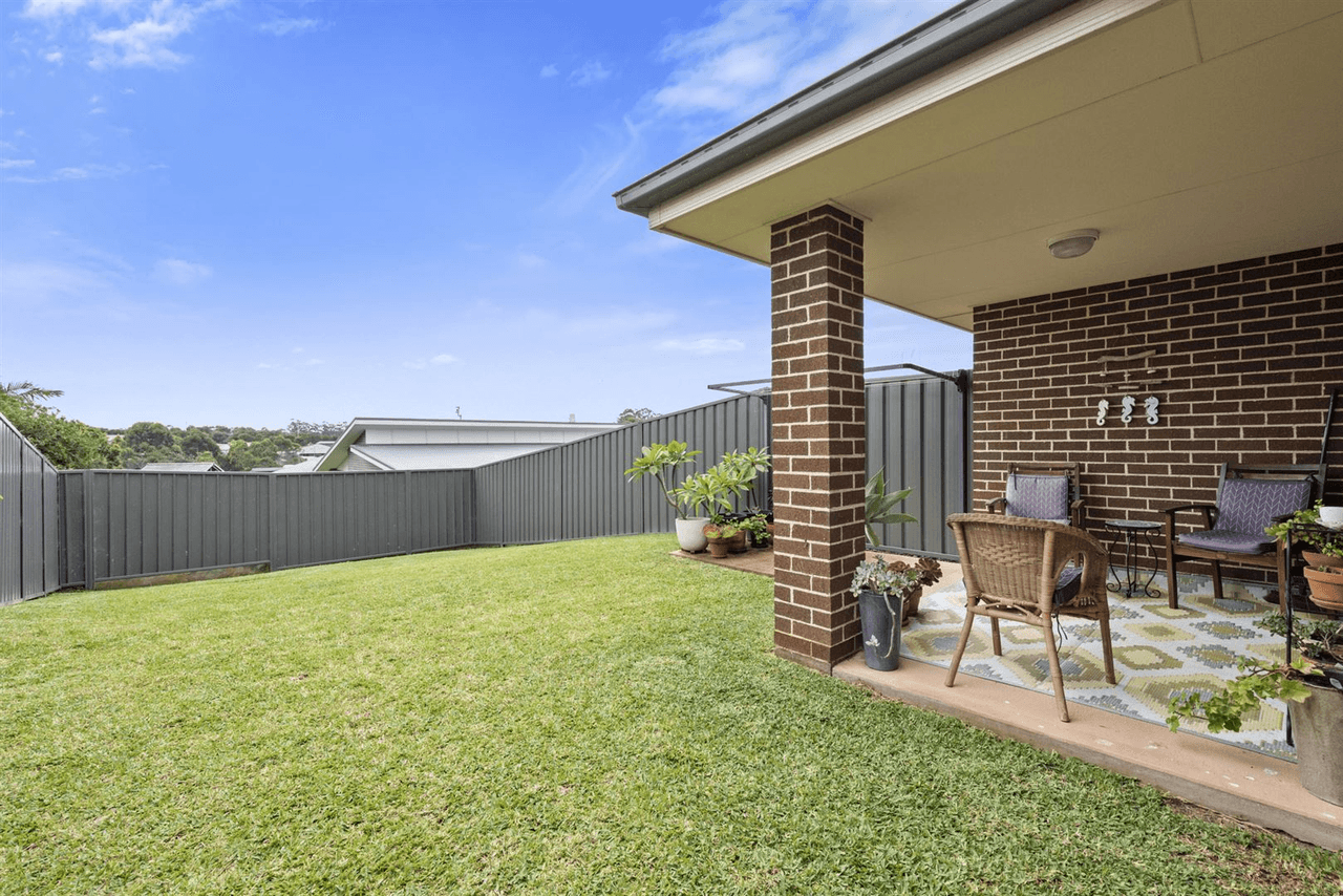 14 &amp; 14A Booyong Avenue, ULLADULLA, NSW 2539