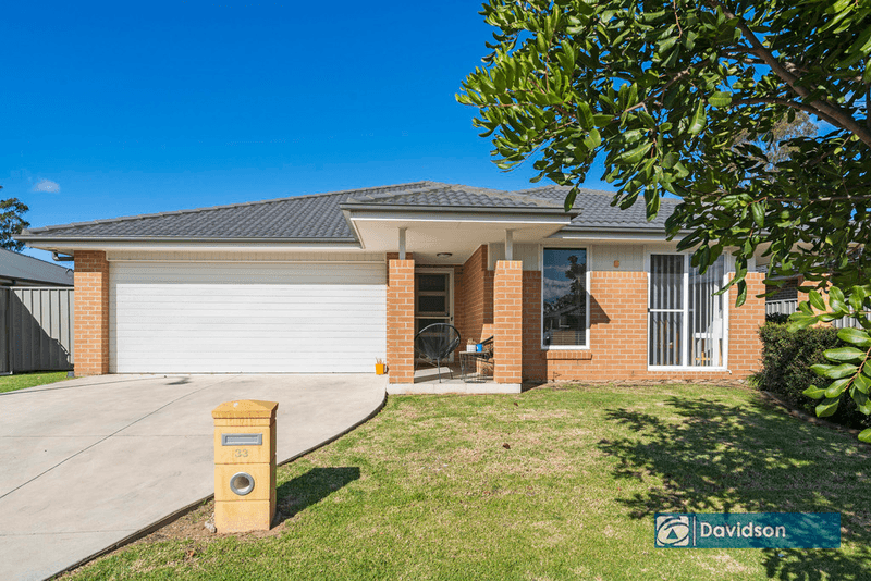 33 & 33A Jubilee Cct, ROSEMEADOW, NSW 2560