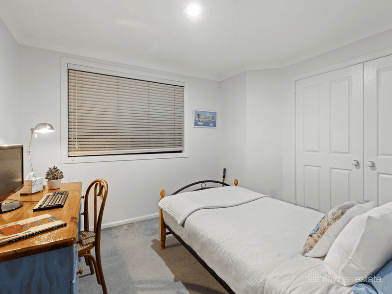 22 Coachmans Close, KORORA, NSW 2450