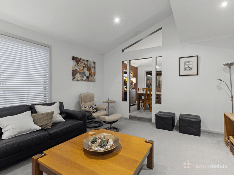 22 Coachmans Close, KORORA, NSW 2450